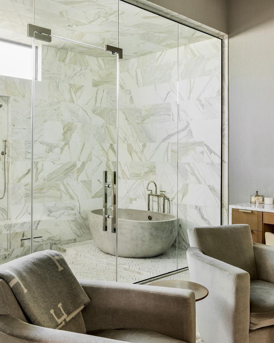desain kamar mandi utama artistik 01 » Desain Kamar Mandi Utama yang Menonjolkan Nilai Artistik dan Estetika
